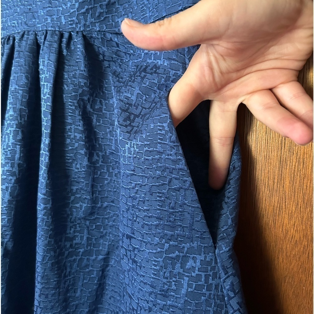 Rachel Roy Silk blend v neck Aline midnight blue textured geometric dress size 0 - Picture 5 of 11